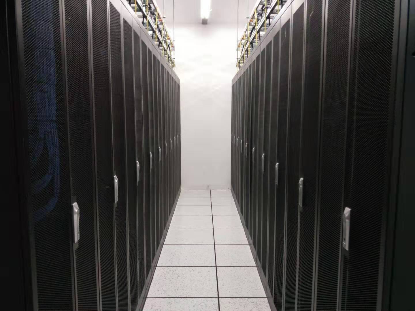 渝中IDC机柜促销季开启